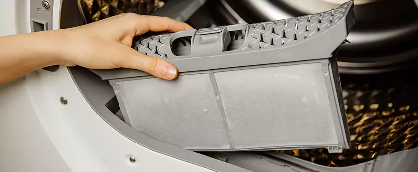 Signs Of A Clogged Dryer Lint Trap in Hilo, Hawaii